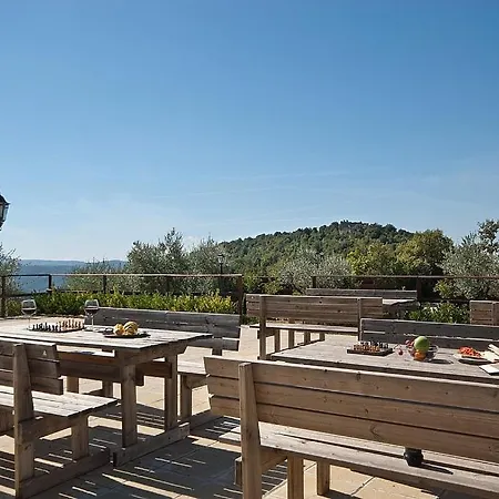 Villa Sleeps 4 Pool