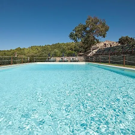 Sleeps 4 Pool Villa Gualdo Cattaneo